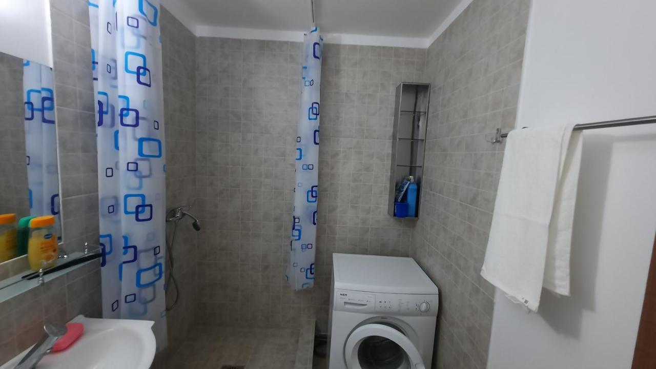 Lovely 1 Bedroom Near Arena Nationala With Ac And Free Street Parking Bukarest Exterior foto