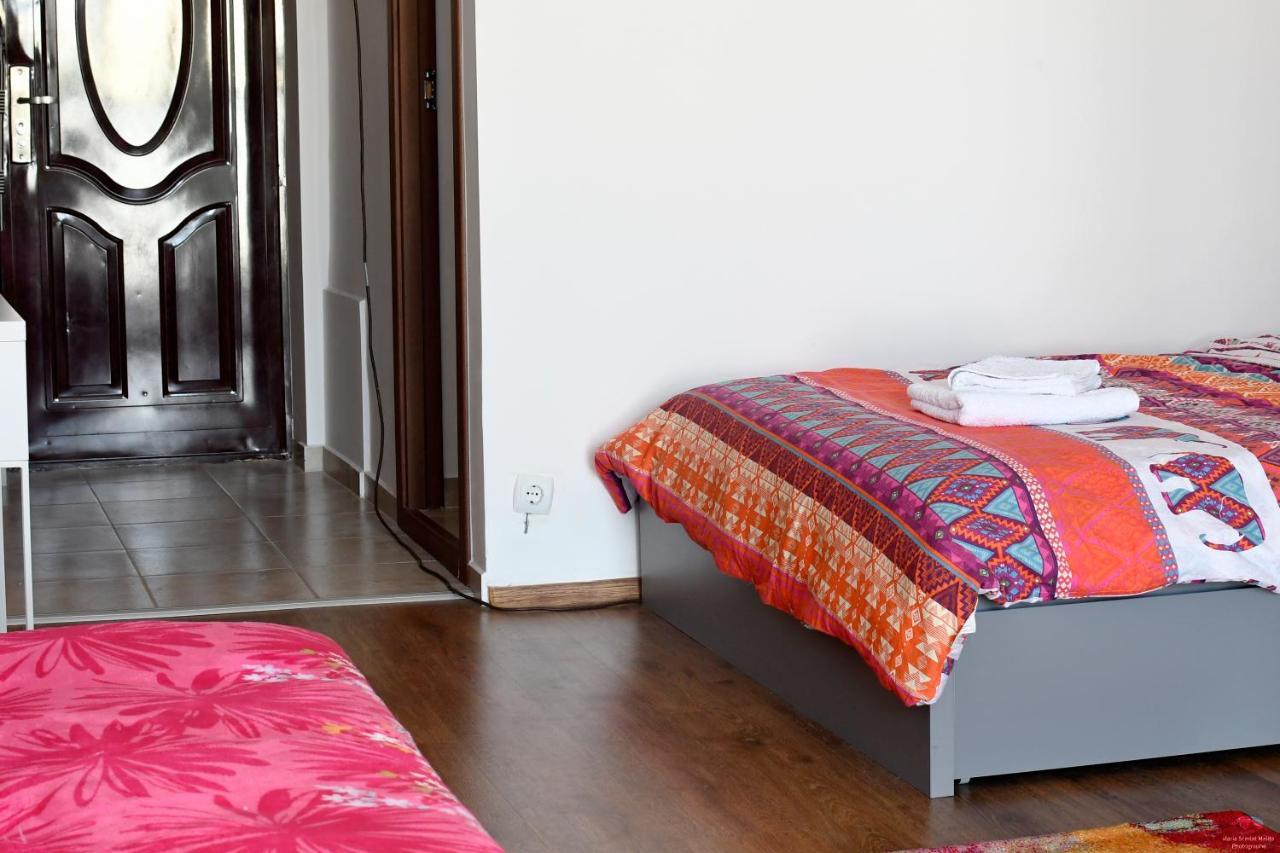 Lovely 1 Bedroom Near Arena Nationala With Ac And Free Street Parking Bukarest Exterior foto